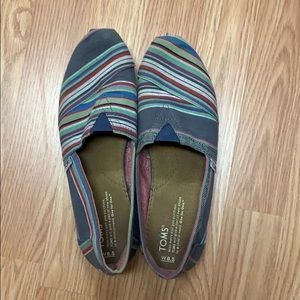 Striped TOMS!